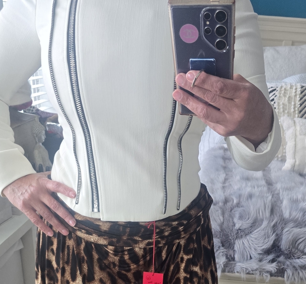 Hugo Boss Women's Cream Jacket with Zipper Accents